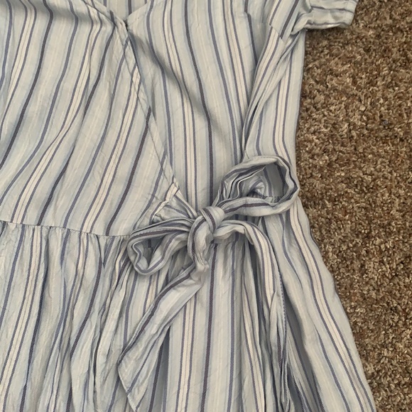 Wrap dress - Picture 2 of 3